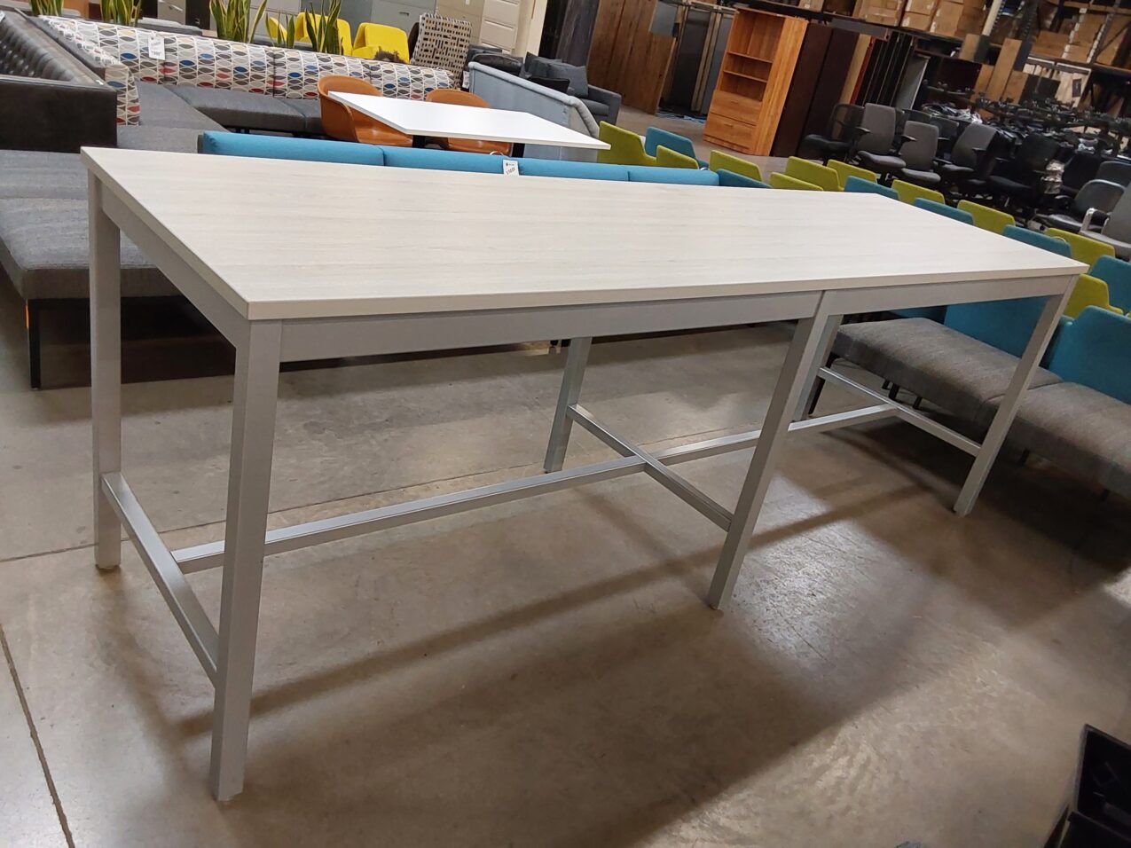 Coby apron table