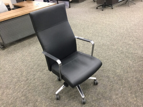Keilhauer Vanilla