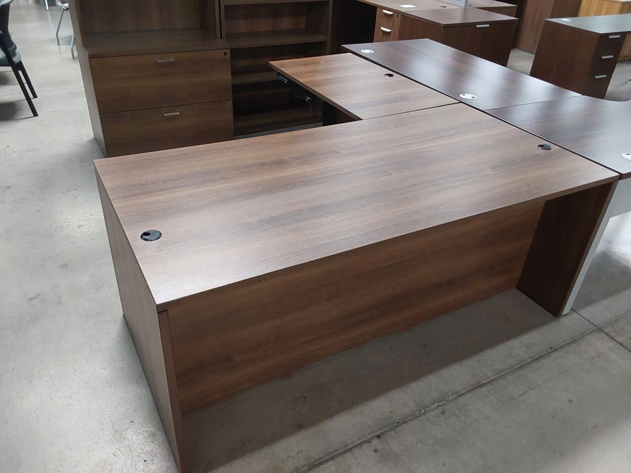 Cherryman L Shape with Adjustable Height Return