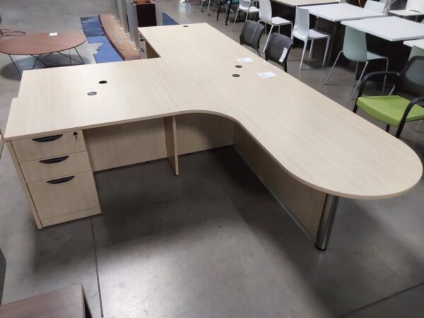 Maple peninsula corner desk