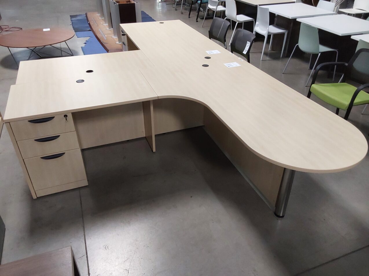 Maple peninsula corner desk