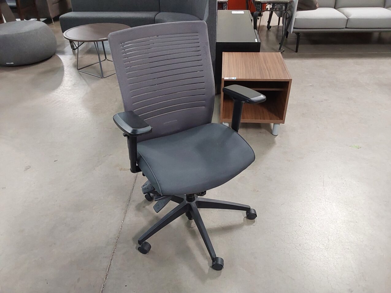 Global Loover Task Chair