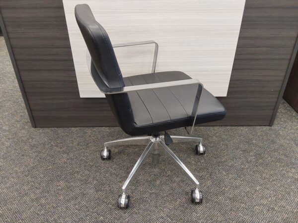 Black mid back conference chair