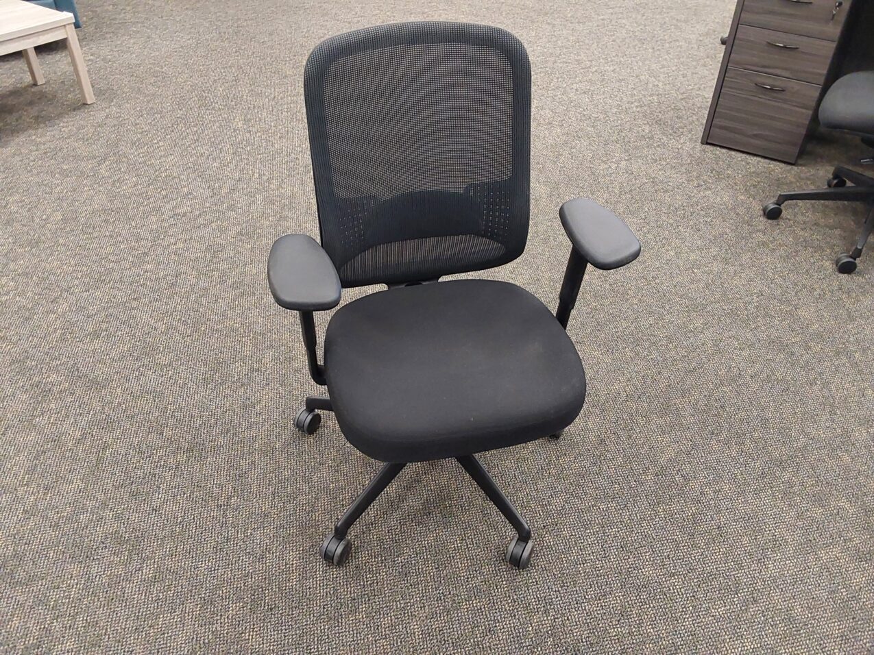 Teknion Projek Task Chair