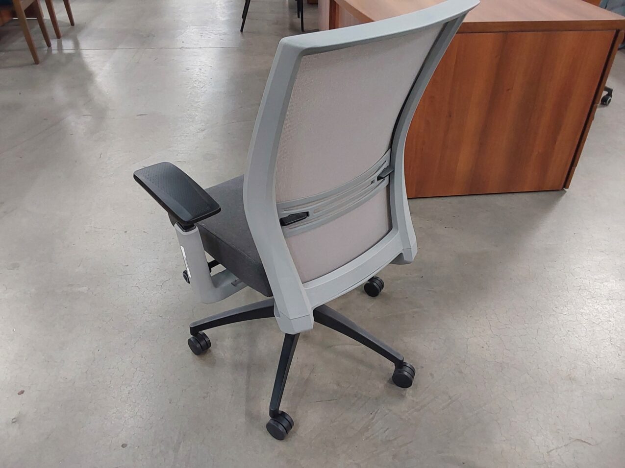 Sit On It Amplify Task Chair